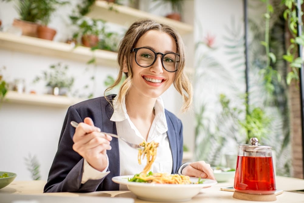 La demi-pension : repas midi ou soir ?