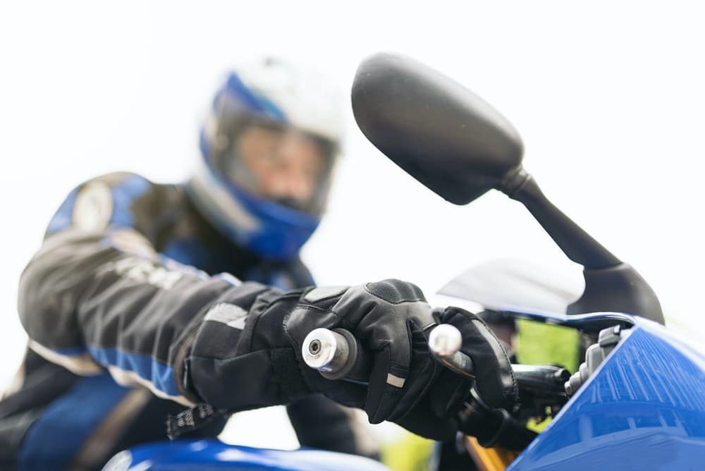 Comment entretenir et choisir les durites de frein adaptées à sa moto ?